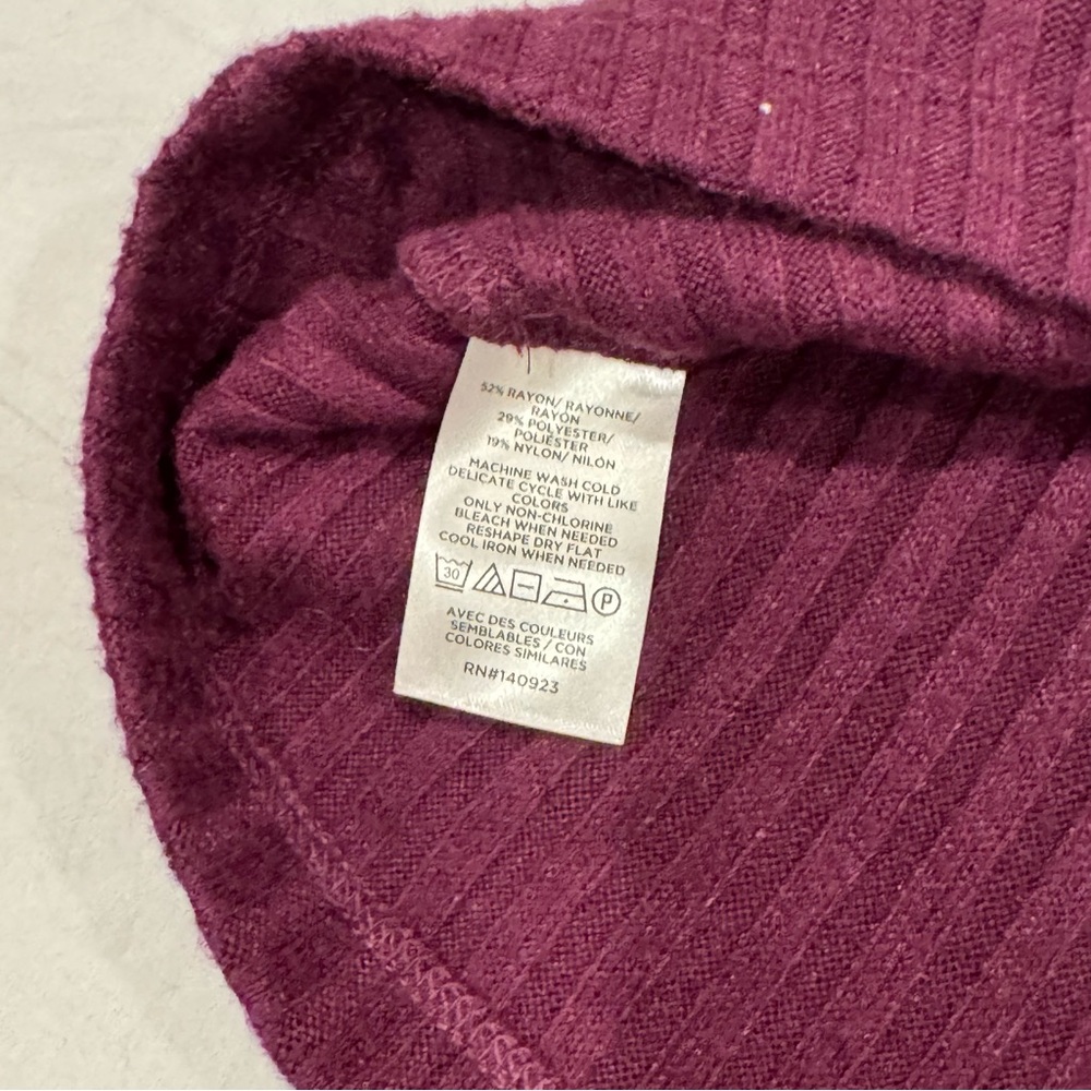 LOFT burgundy ribbed short sleeve dress medium - Picture 6 of 6